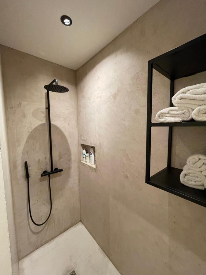 3 Room Luxury Design Apartment With Airconditioning, Close To Gent St-Pieters Station Bagian luar foto