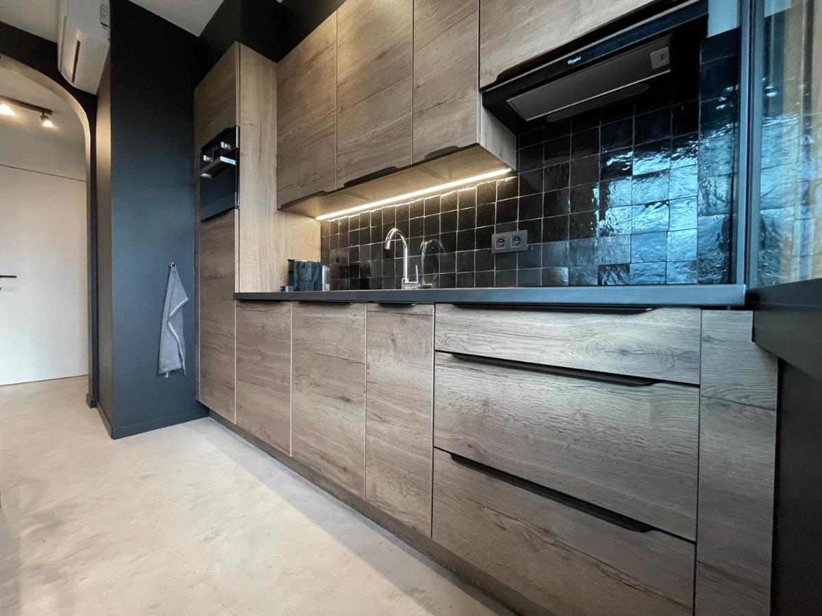3 Room Luxury Design Apartment With Airconditioning, Close To Gent St-Pieters Station Bagian luar foto