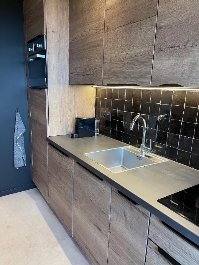 3 Room Luxury Design Apartment With Airconditioning, Close To Gent St-Pieters Station Bagian luar foto